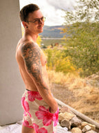 Hibisc-Kiss - Men’s trunks