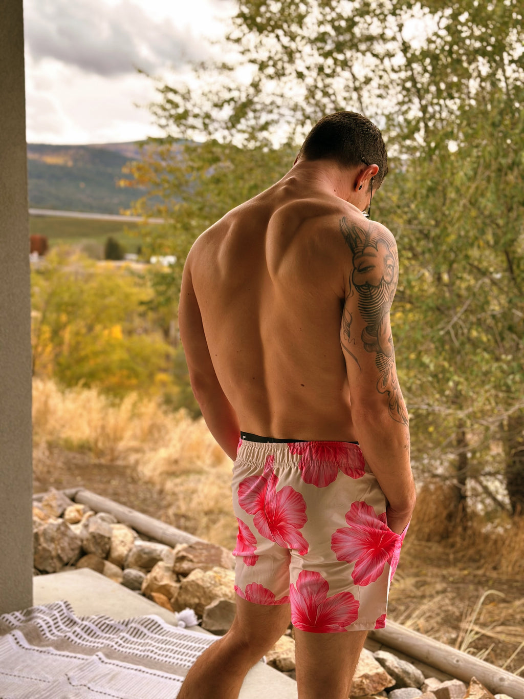 Hibisc-Kiss - Men’s trunks